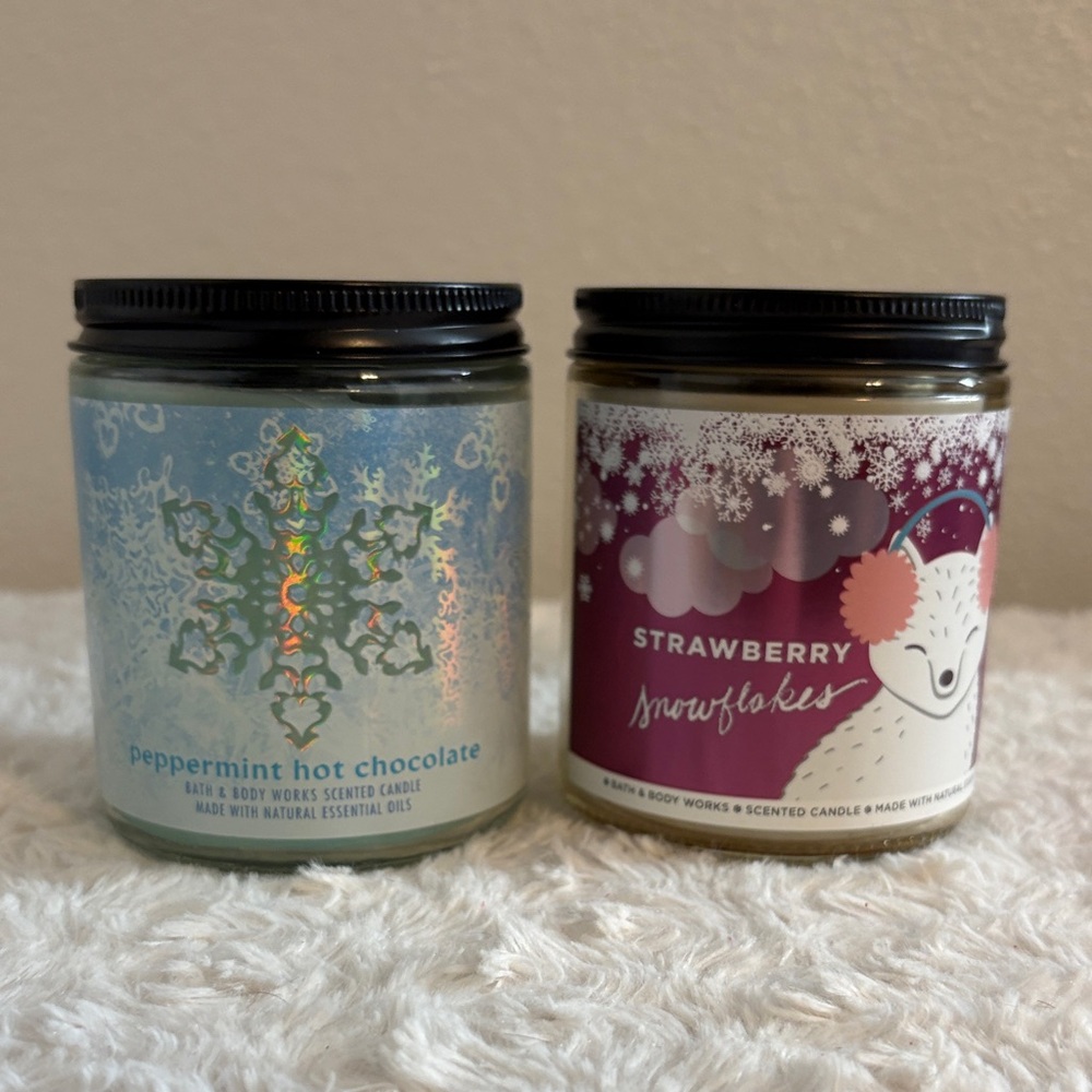 Bath and Body Works Peppermint Hot Chocolate and Strawberry Snowflakes Candles
